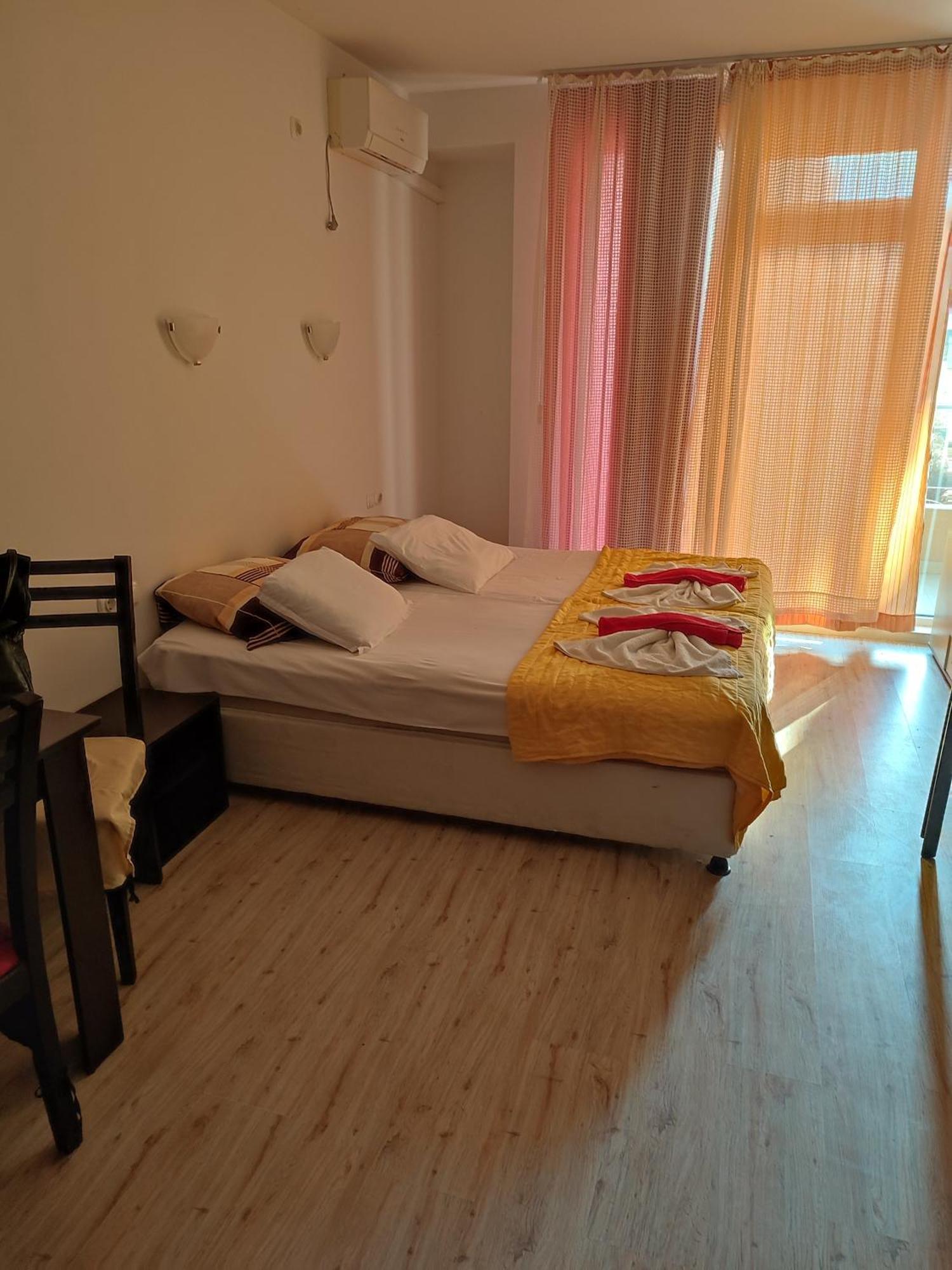Apartament Janet Apartamento Pomorie Quarto foto