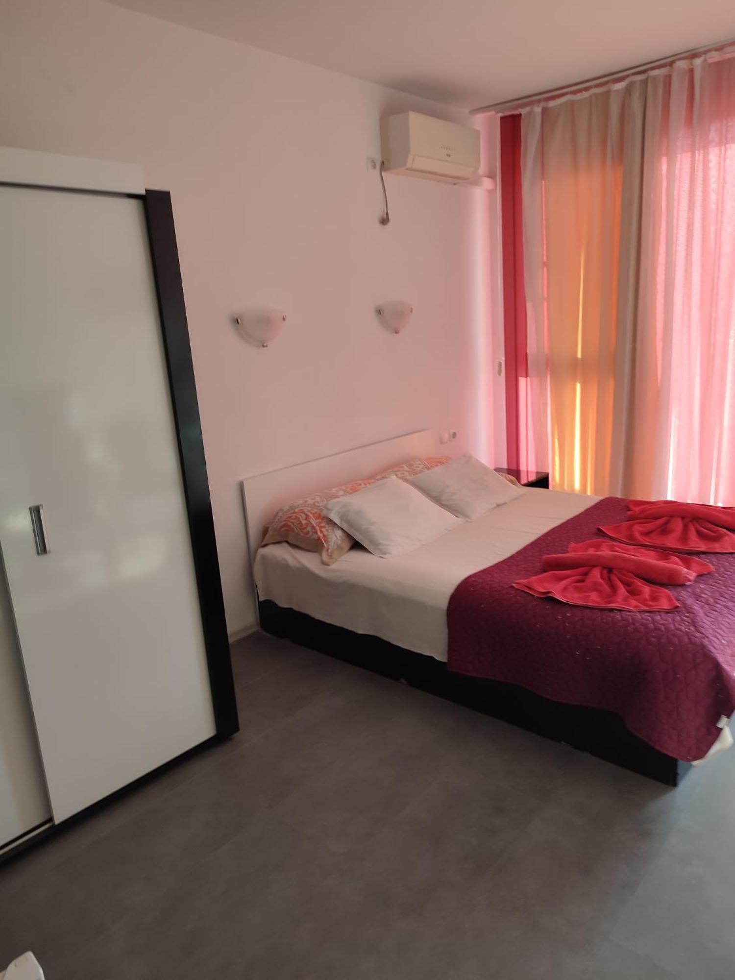 Apartament Janet Apartamento Pomorie Quarto foto